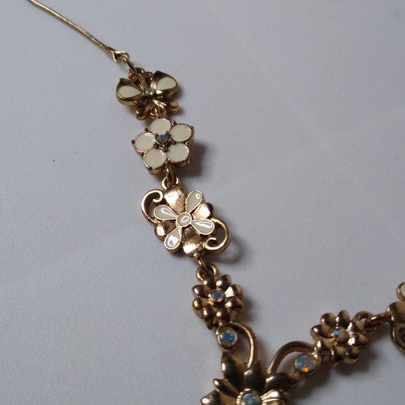 Y Shaped White Flower Metal Necklace 16 Inches - Picture 9 of 15